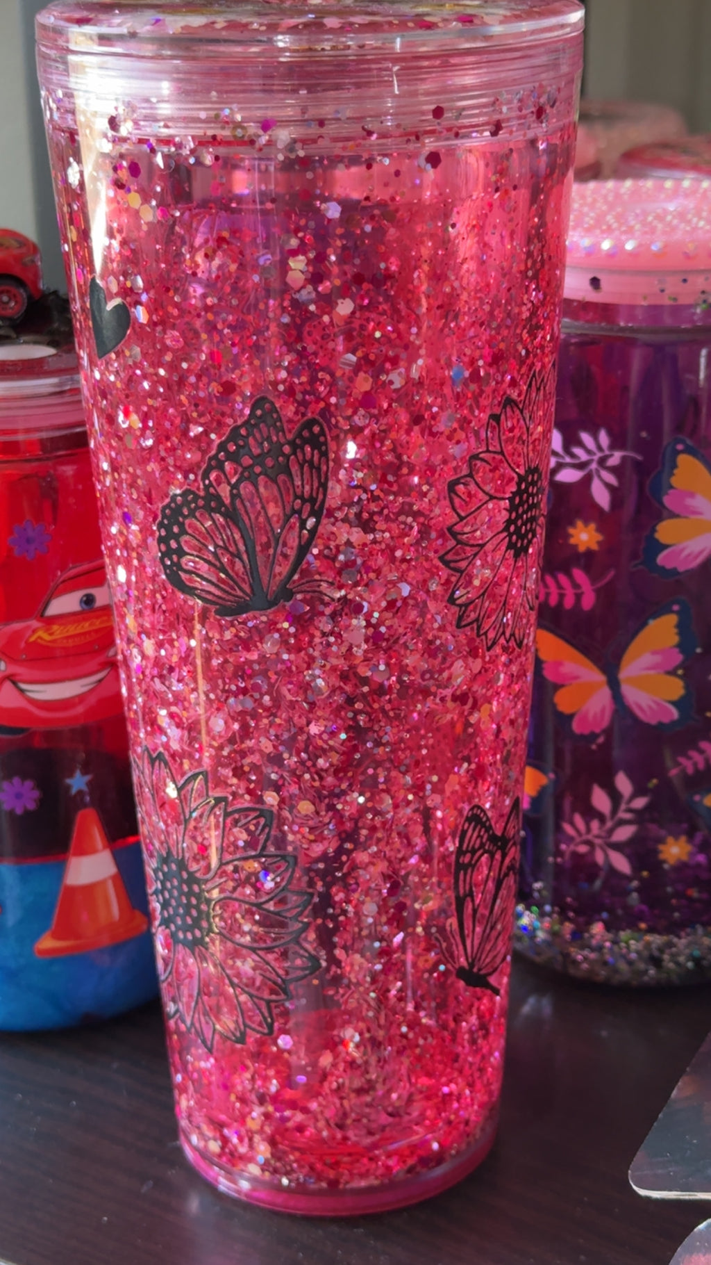 Flowers & Butterflies 24oz Waterfall Glitter Acrylic Tumbler with Real Pressed Flower Lid